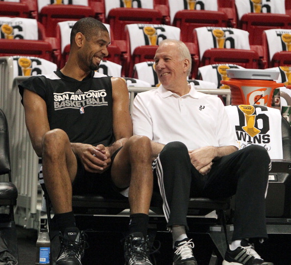 是举世瞩目 是举世瞩目